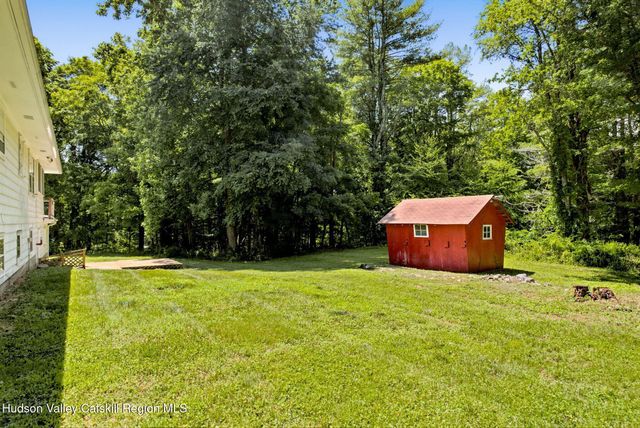 94 Lodge Road, Saugerties, NY 12477