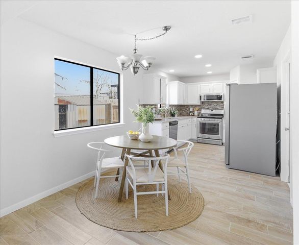 1000 Bodgers DR, Austin, TX 78753