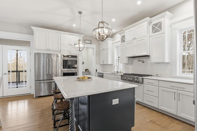 8035 Hidden Shores Drive, Fenton, MI 48430