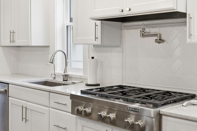 8035 Hidden Shores Drive, Fenton, MI 48430