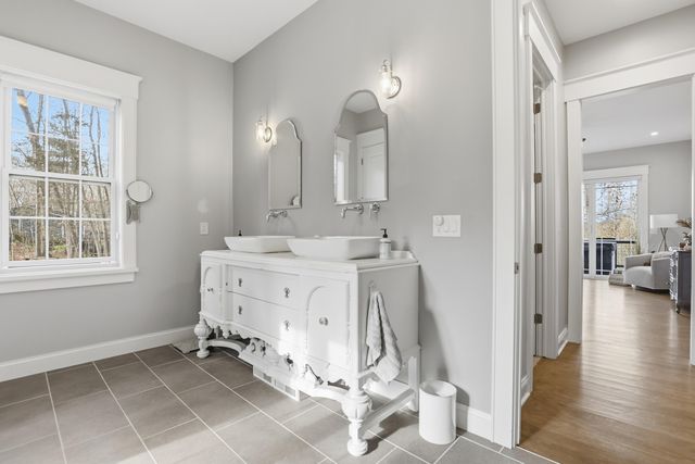 8035 Hidden Shores Drive, Fenton, MI 48430