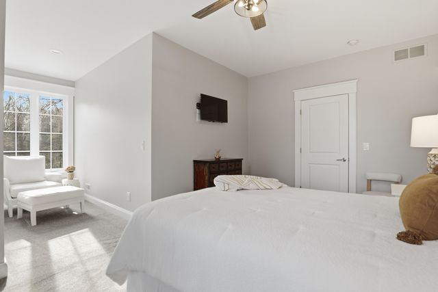 8035 Hidden Shores Drive, Fenton, MI 48430