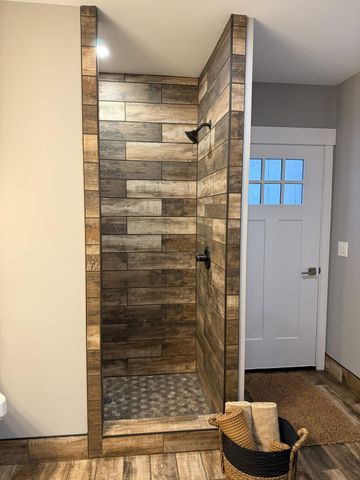 8035 Hidden Shores Drive, Fenton, MI 48430