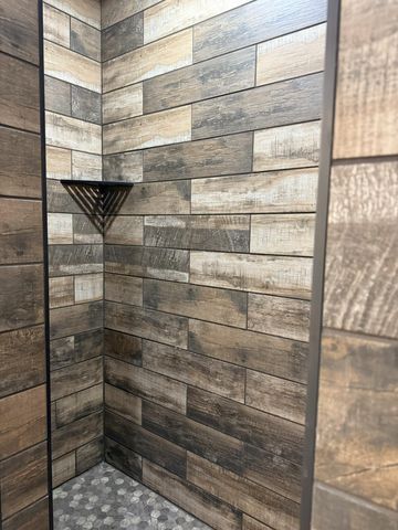 8035 Hidden Shores Drive, Fenton, MI 48430