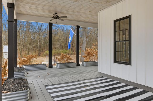 8035 Hidden Shores Drive, Fenton, MI 48430