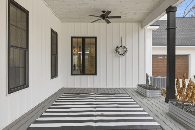 8035 Hidden Shores Drive, Fenton, MI 48430