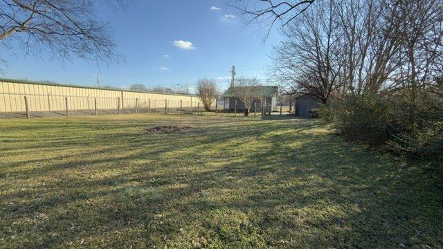 914 E Main St, Watertown, TN 37184