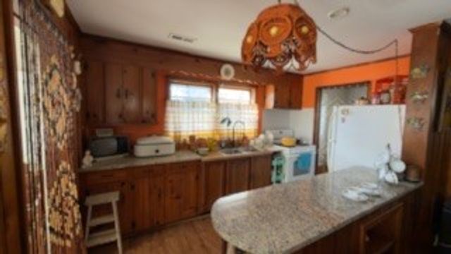 914 E Main St, Watertown, TN 37184