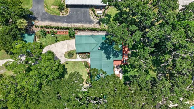 13200 E HIGHWAY 25, Ocklawaha, FL 32179