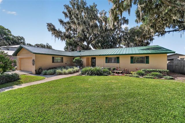 13200 E HIGHWAY 25, Ocklawaha, FL 32179
