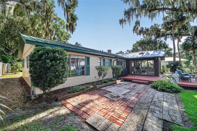 13200 E HIGHWAY 25, Ocklawaha, FL 32179