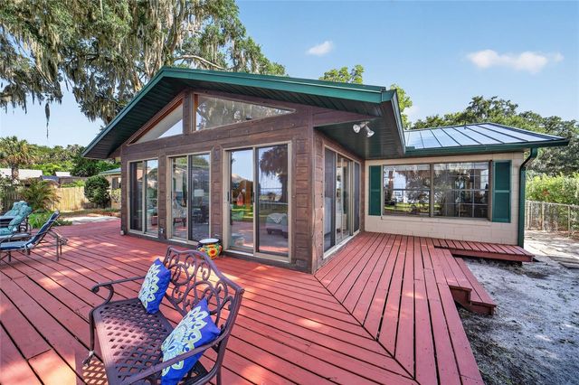 13200 E HIGHWAY 25, Ocklawaha, FL 32179