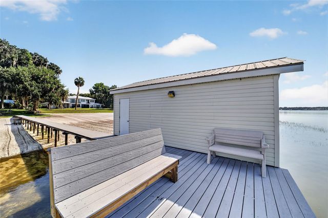 13200 E HIGHWAY 25, Ocklawaha, FL 32179