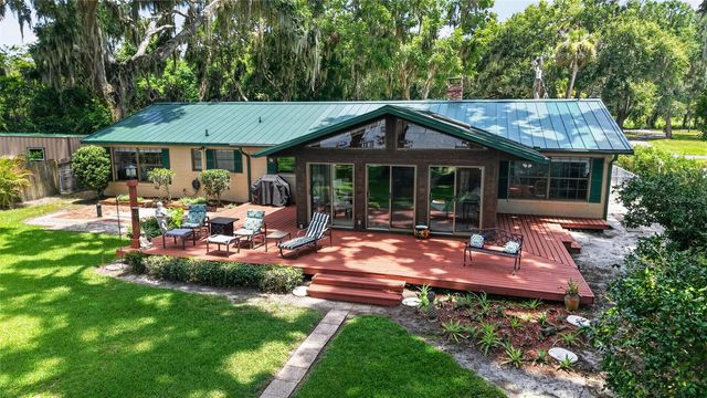 13200 E HIGHWAY 25, Ocklawaha, FL 32179