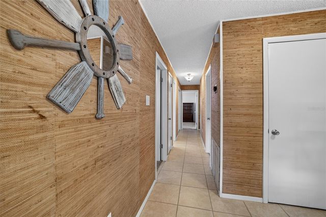 13200 E HIGHWAY 25, Ocklawaha, FL 32179