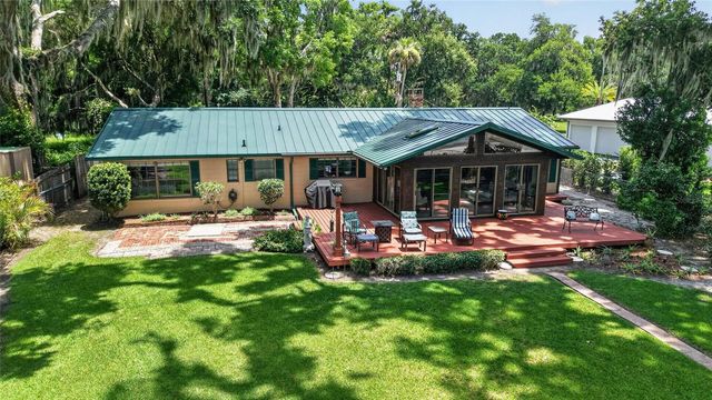 13200 E HIGHWAY 25, Ocklawaha, FL 32179