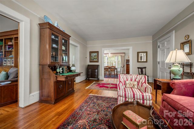 151 S Magnolia Street, Forest City, NC 28043