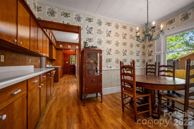 151 S Magnolia Street, Forest City, NC 28043