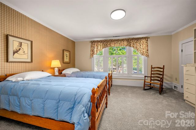 151 S Magnolia Street, Forest City, NC 28043