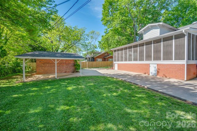 151 S Magnolia Street, Forest City, NC 28043
