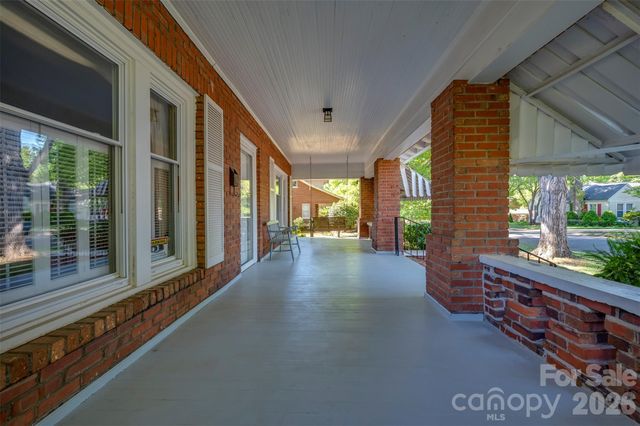 151 S Magnolia Street, Forest City, NC 28043