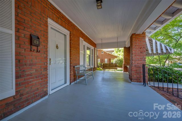 151 S Magnolia Street, Forest City, NC 28043