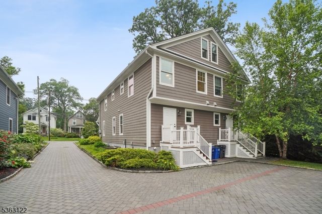49 Summit Ave, Chatham Boro, NJ 07928