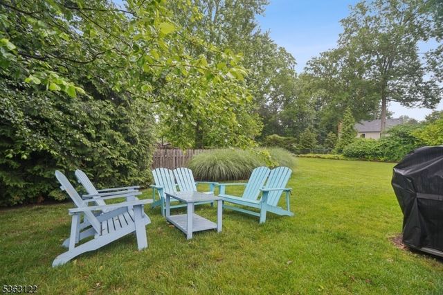 49 Summit Ave, Chatham Boro, NJ 07928