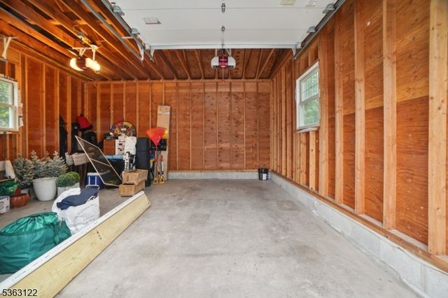 49 Summit Ave, Chatham Boro, NJ 07928