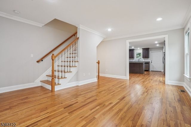 49 Summit Ave, Chatham Boro, NJ 07928