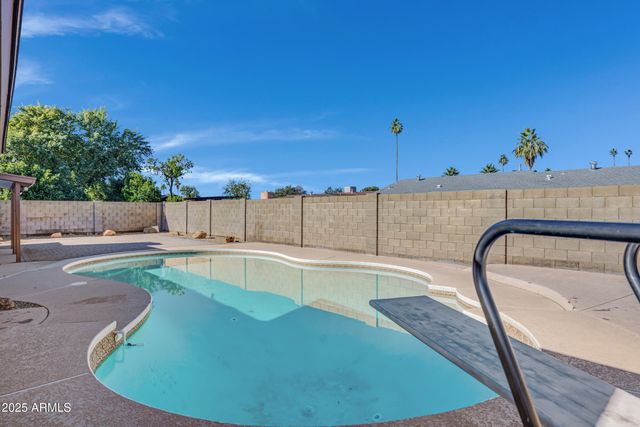 4014 W PURDUE Avenue, Phoenix, AZ 85051