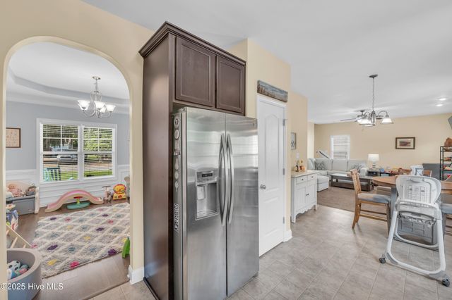 212 Peggys Trace, Sneads Ferry, NC 28460