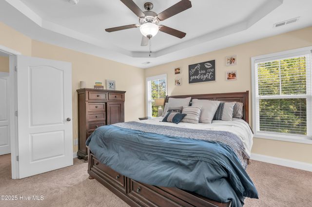 212 Peggys Trace, Sneads Ferry, NC 28460