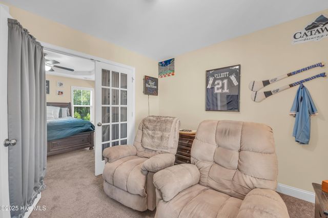 212 Peggys Trace, Sneads Ferry, NC 28460