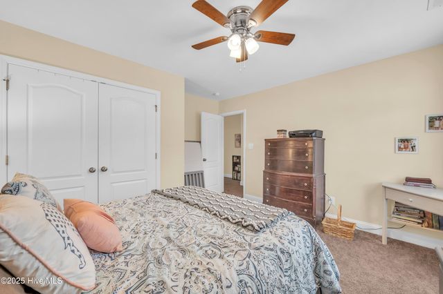 212 Peggys Trace, Sneads Ferry, NC 28460