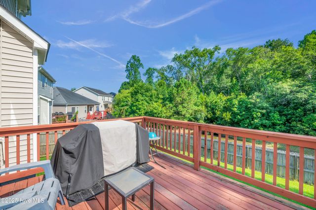 212 Peggys Trace, Sneads Ferry, NC 28460