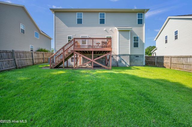 212 Peggys Trace, Sneads Ferry, NC 28460
