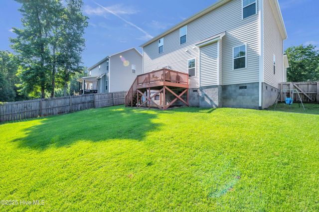 212 Peggys Trace, Sneads Ferry, NC 28460