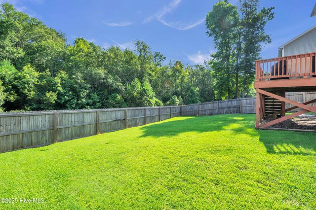212 Peggys Trace, Sneads Ferry, NC 28460