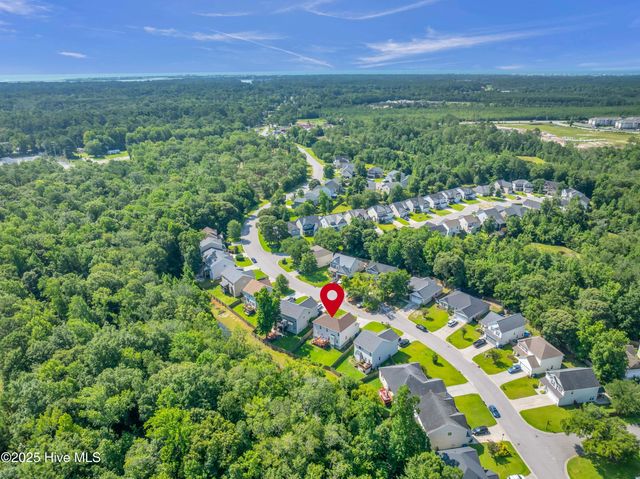 212 Peggys Trace, Sneads Ferry, NC 28460