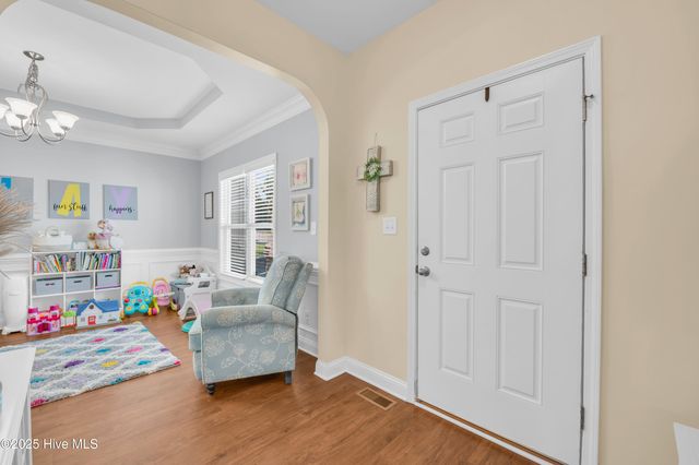 212 Peggys Trace, Sneads Ferry, NC 28460