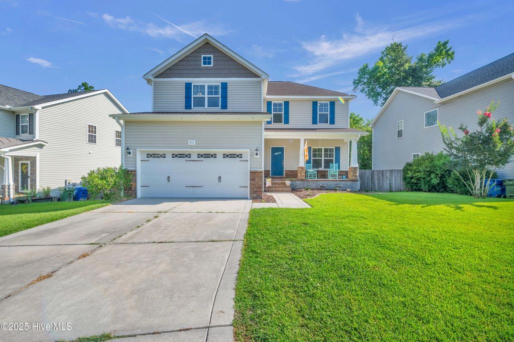 212 Peggys Trace, Sneads Ferry, NC 28460