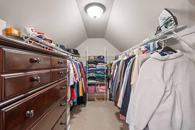 412 Chessington Drive, Crown Point, IN 46307