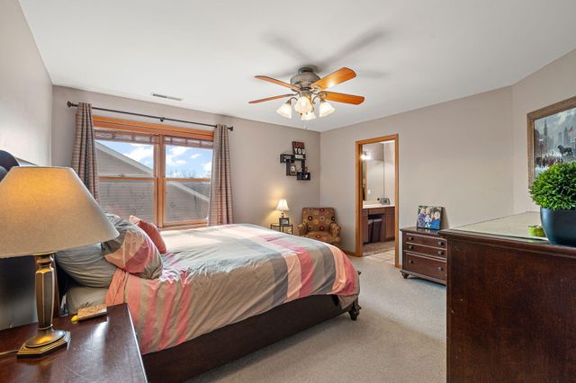 412 Chessington Drive, Crown Point, IN 46307