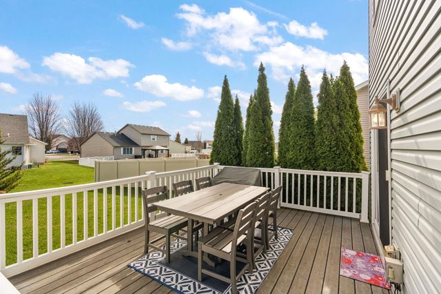 412 Chessington Drive, Crown Point, IN 46307