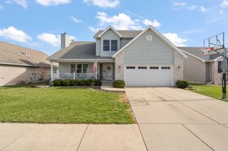 412 Chessington Drive, Crown Point, IN 46307