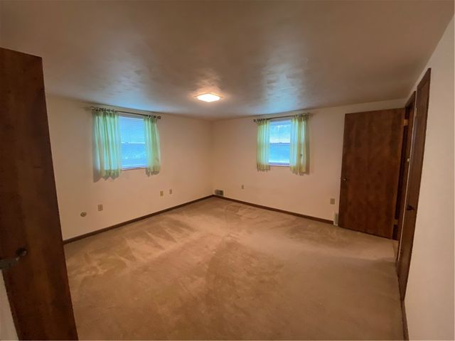 548 Chestnut St, Monessen, PA 15062