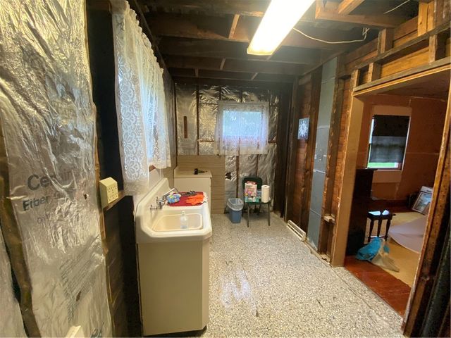 548 Chestnut St, Monessen, PA 15062