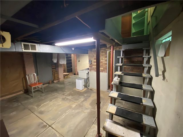 548 Chestnut St, Monessen, PA 15062