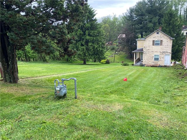 548 Chestnut St, Monessen, PA 15062